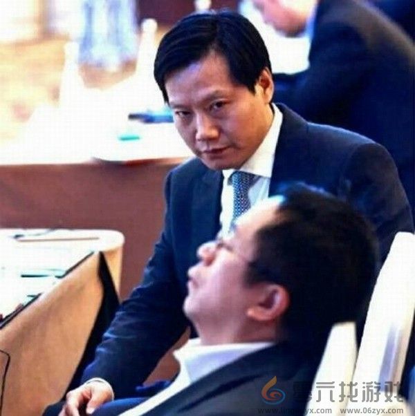 周鸿祎回应睡觉被雷军瞪：他是着急要不要叫醒自己